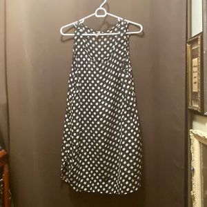 Pokadoted black and white dress